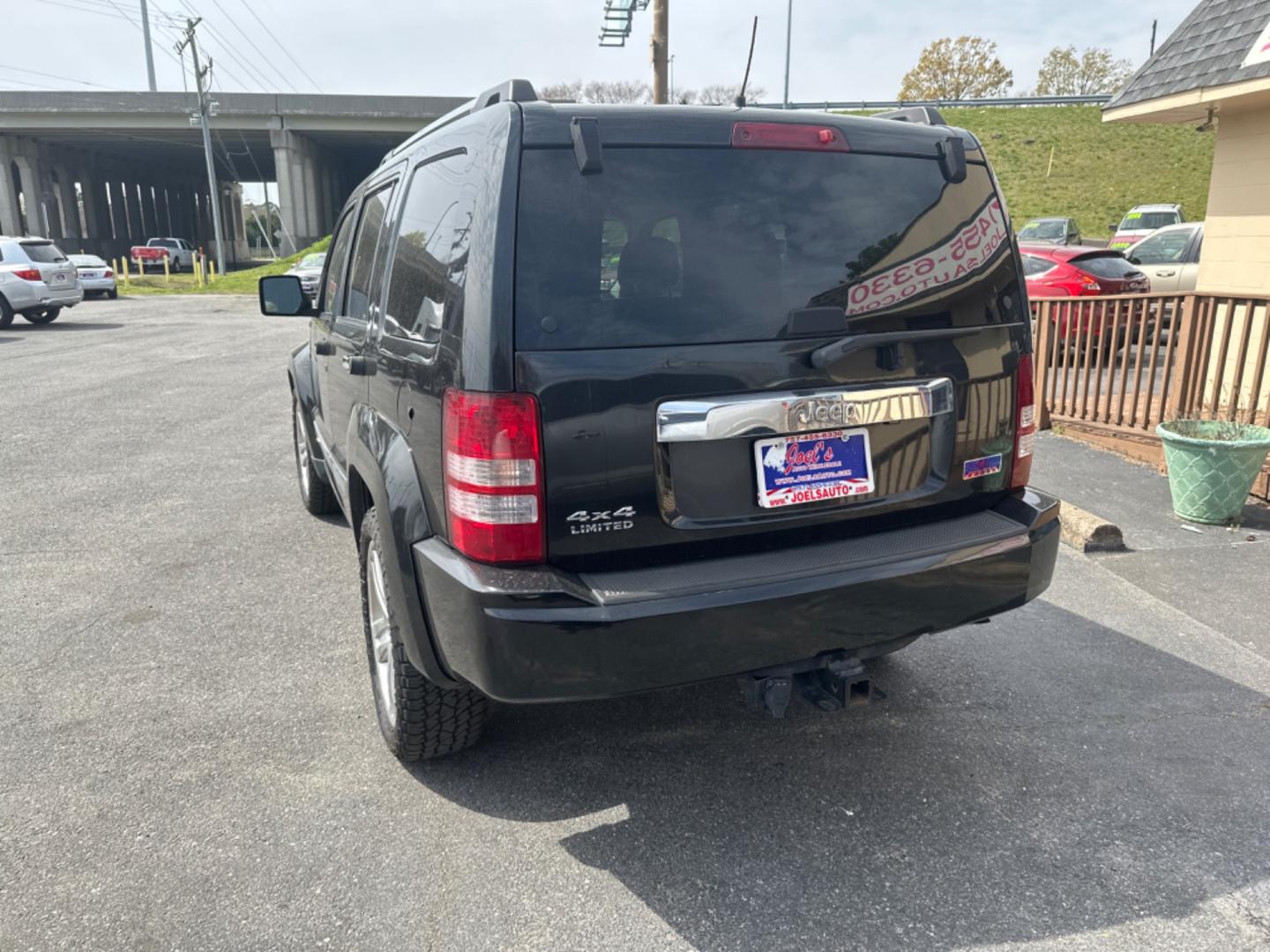 2012 Black Jeep Liberty Limited Jet 4WD (1C4PJMFK8CW) with an 3.7L V6 SOHC 12V engine, 4-Speed Automatic transmission, located at 5700 Curlew Drive, Norfolk, VA, 23502, (757) 455-6330, 36.841885, -76.209412 - Photo#1